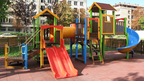 Градински мебели