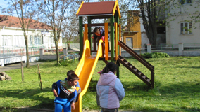 Градински мебели