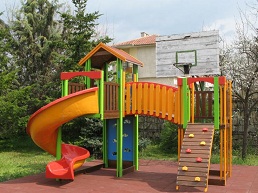 Градински мебели