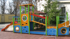 Градински мебели